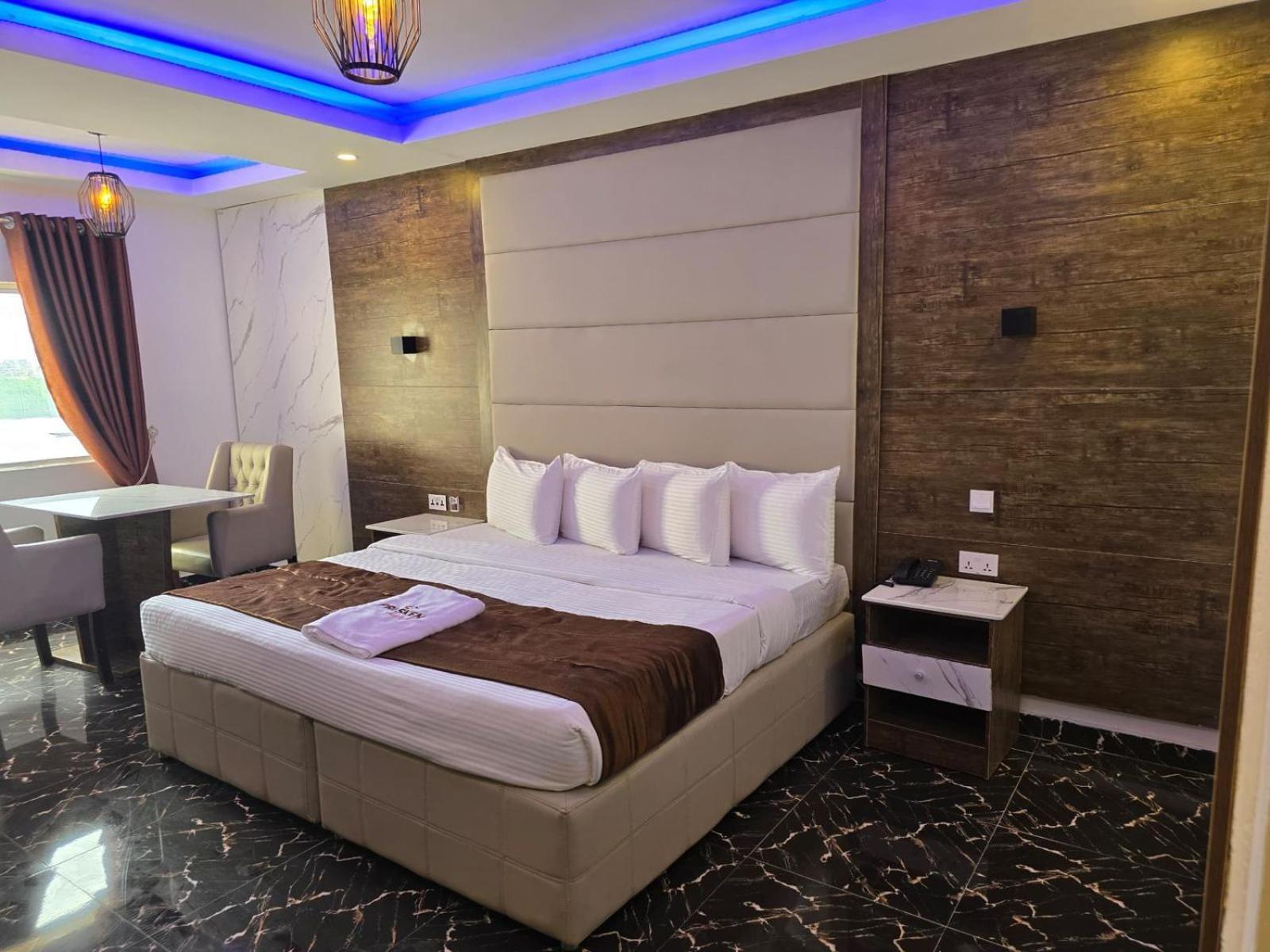 Presken Kuramo Waters Hotel Lagos Exterior photo