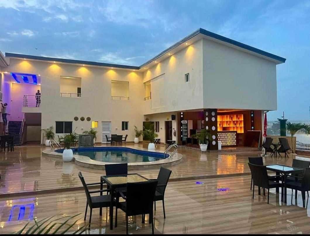 Presken Kuramo Waters Hotel Lagos Exterior photo