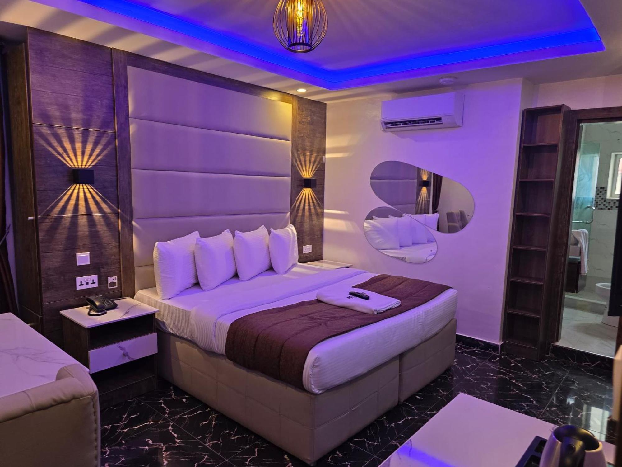 Presken Kuramo Waters Hotel Lagos Exterior photo
