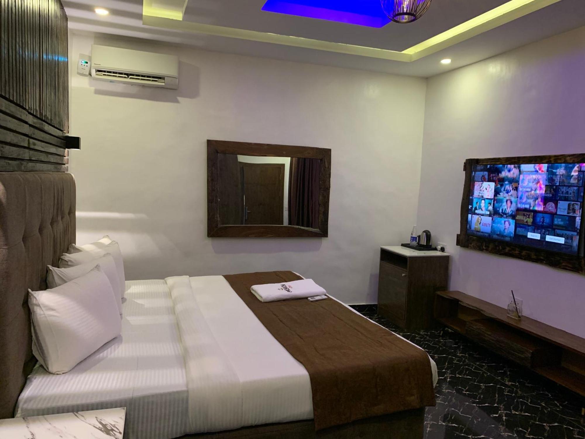Presken Kuramo Waters Hotel Lagos Exterior photo