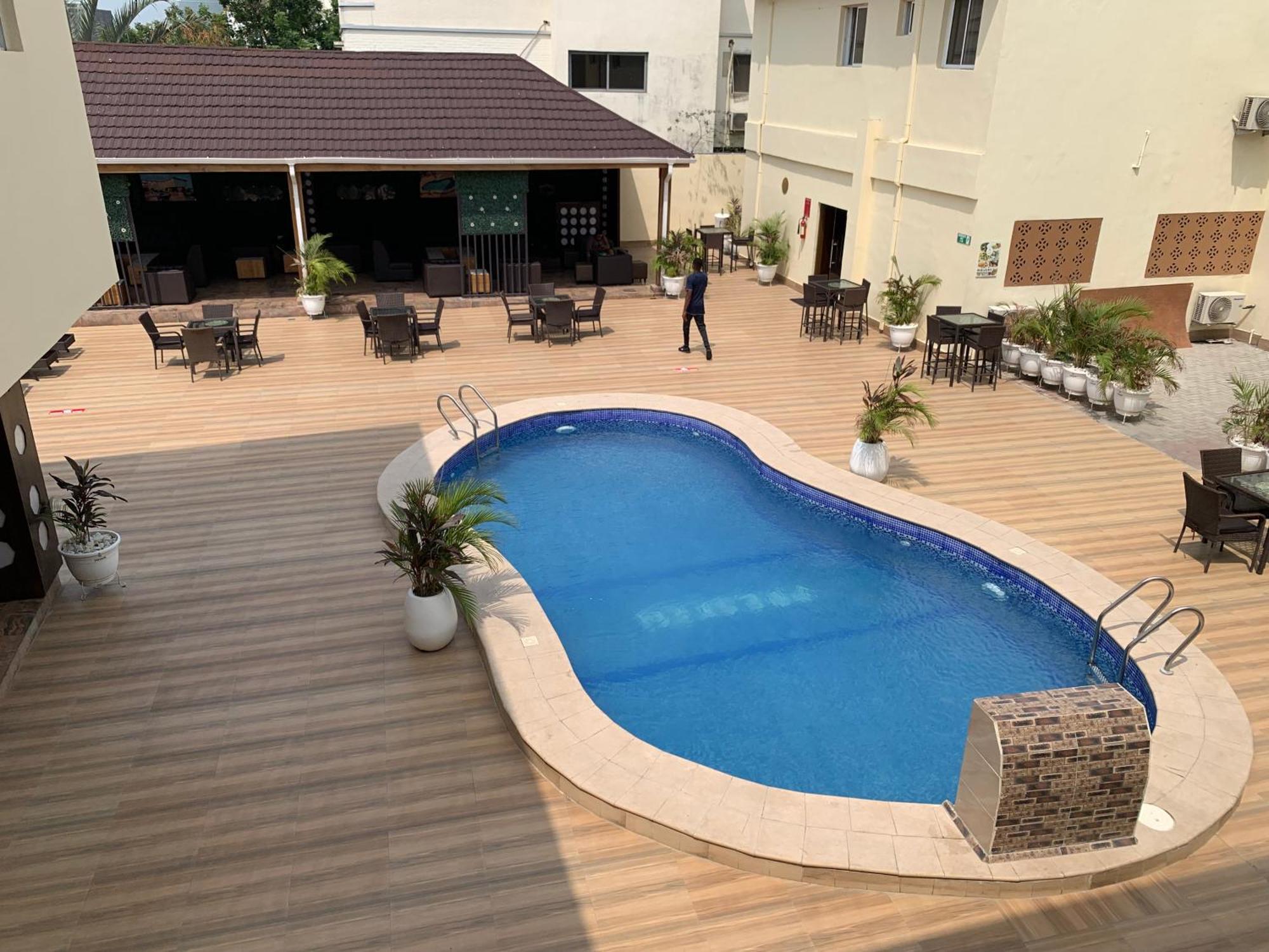 Presken Kuramo Waters Hotel Lagos Exterior photo